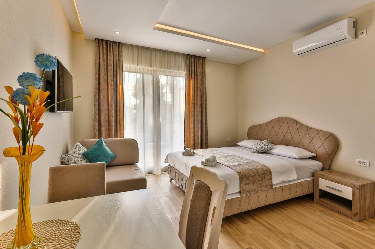 Apolon Apart Šušanj Exterior foto