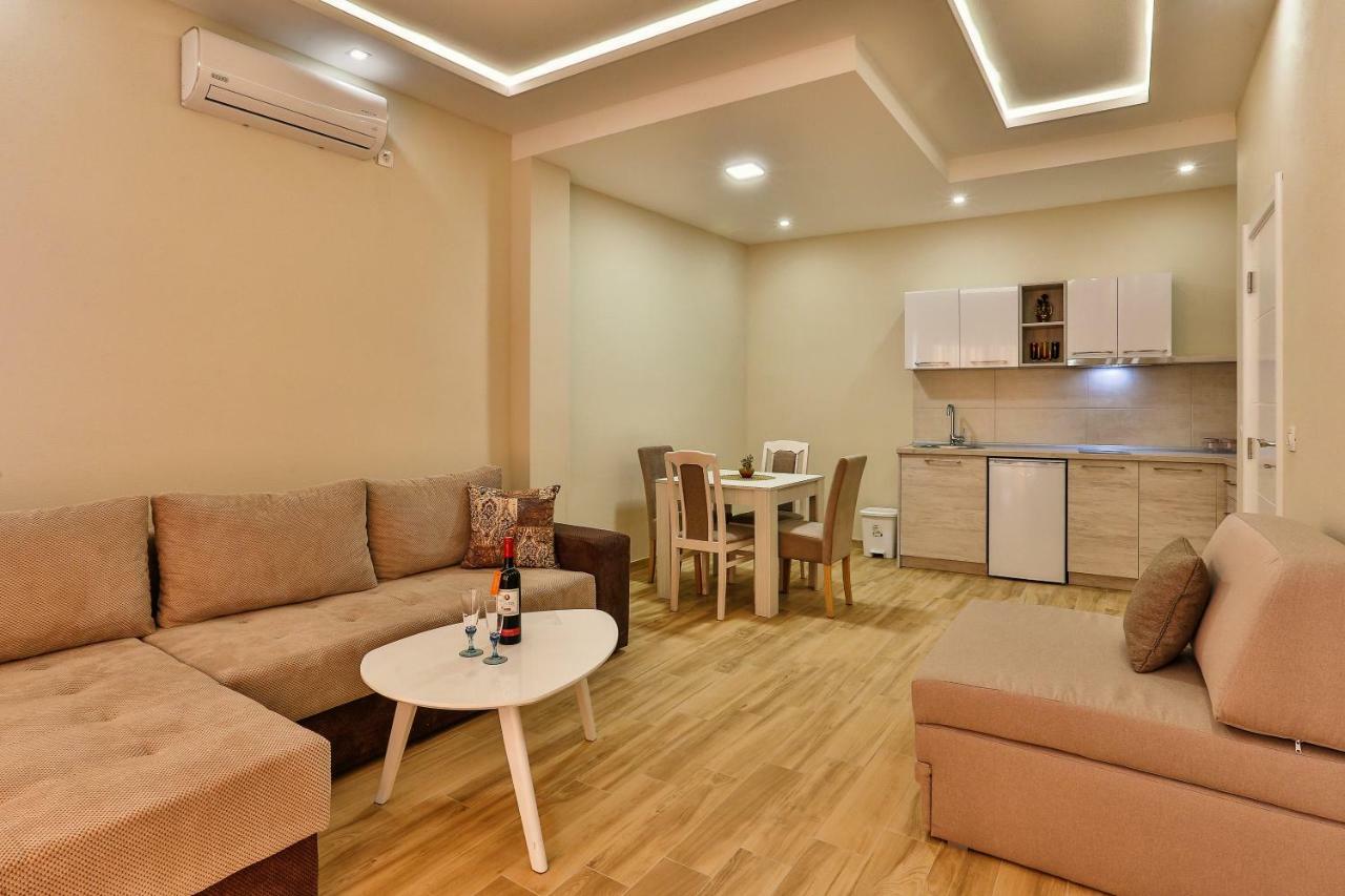 Apolon Apart Šušanj Exterior foto