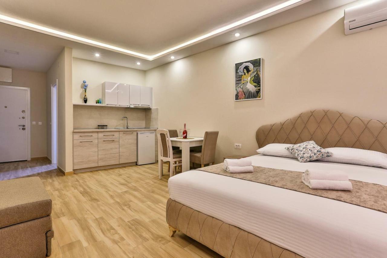 Apolon Apart Šušanj Exterior foto